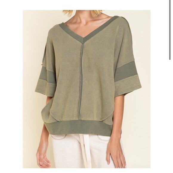 POL Criss Cross Reversible Sweater Green Size Medium - Picture 1 of 8